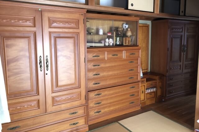 大きな婚礼家具